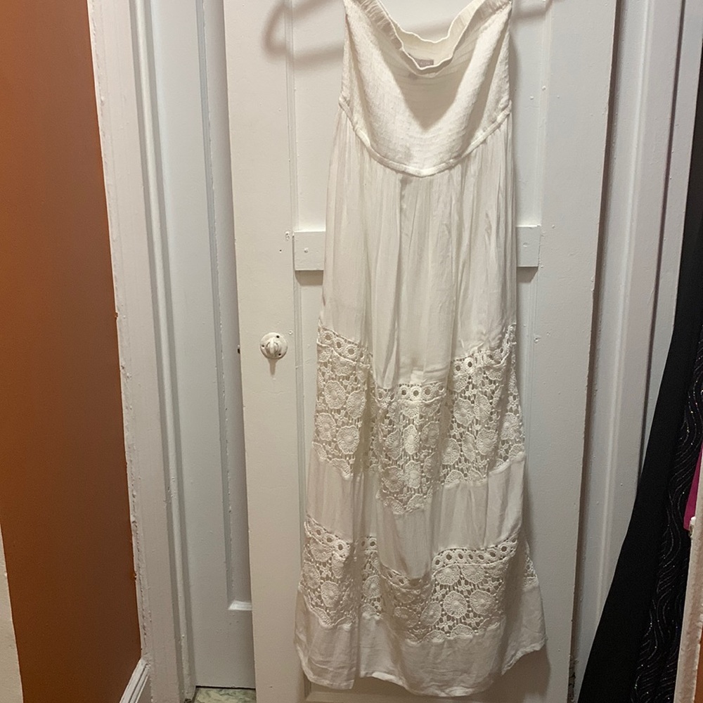 Chelsea 28 size medium white pool cover up
